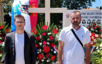 TRSTENO Načelnik Toni Garac i potpredsjednik Općinskog vijeća Slaven Maršić odali počast Imoćanima poginulima na Južnom bojištu