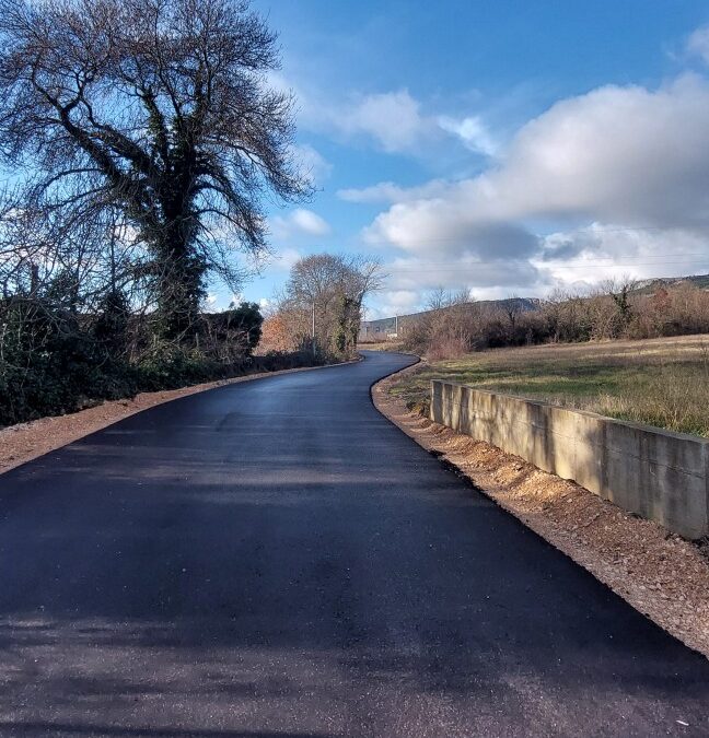 Završeni su radovi na asfaltiranju nerazvrstane ceste Vrljika – Šimića kuća
